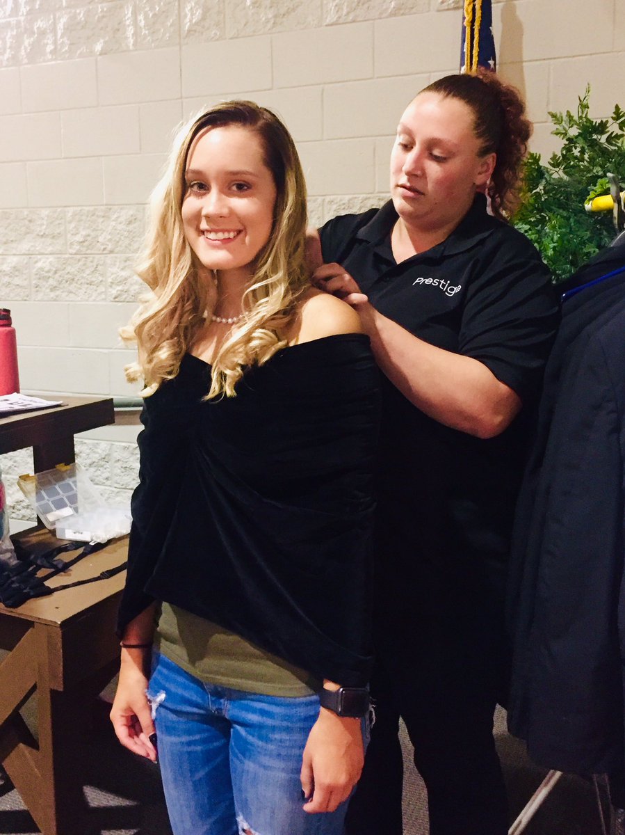 Our wonderful head editor is getting ready for her senior portrait. Class of 2020, your time is finally here! Portraits are in the ETPAC today, tomorrow, and Monday by appointment only.