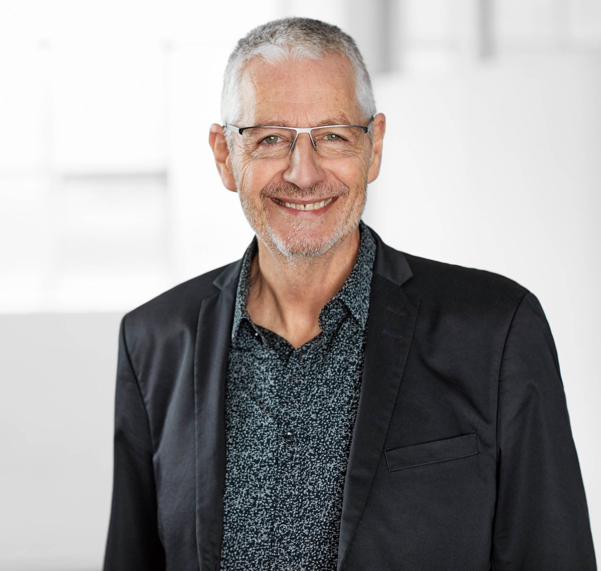 DonorSearch's tweet photo. Framed by the ‘Six Fundraisers’ Dilemmas, join us today at 4PM EST as Peter Dalton joins the Flash Class Stage ⚡. Register now for Free.
Link: https://t.co/5alIAR4rr6
#donorsearch | #nptech | #flashclass https://t.co/w2x83bUFrx
