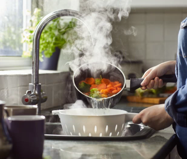 stwater's tweet photo. Switching to a water meter means you'll only ever be billed for the water you use, so it could save you money. You can trial a water meter for two years, and if it isn't right for you, you can switch back to being billed by your property's Rateable Value https://t.co/g9MWS2qwZb https://t.co/Q1BPVRF9dK