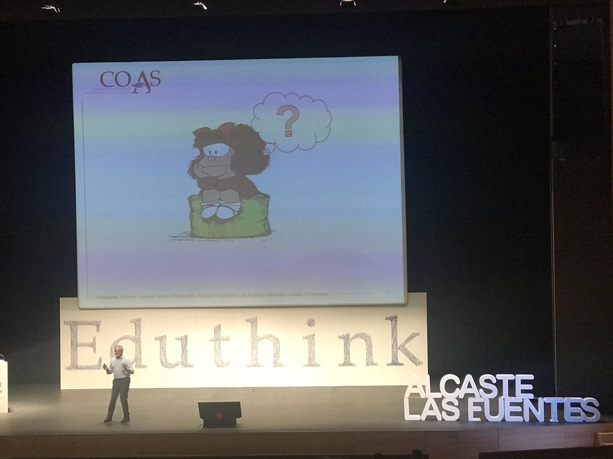 colegioeskibel's tweet photo. Terminamos la jornada de formación con una sesión para todos los profesores que formamos el grupo educativo COAS #FormaciónContinua #AprenderParaEnseñar  @geCOAS https://t.co/M7iMKTjtCU