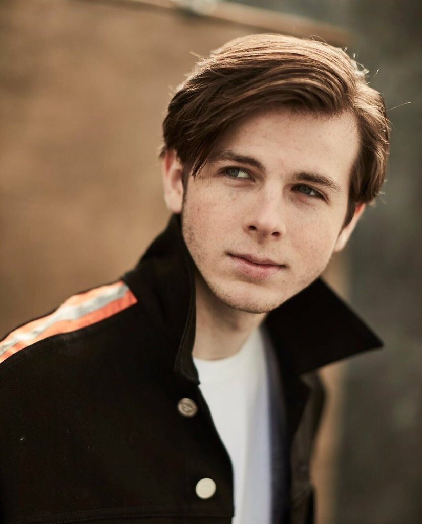 Happy Birthday Chandler Riggs! 

Carl 