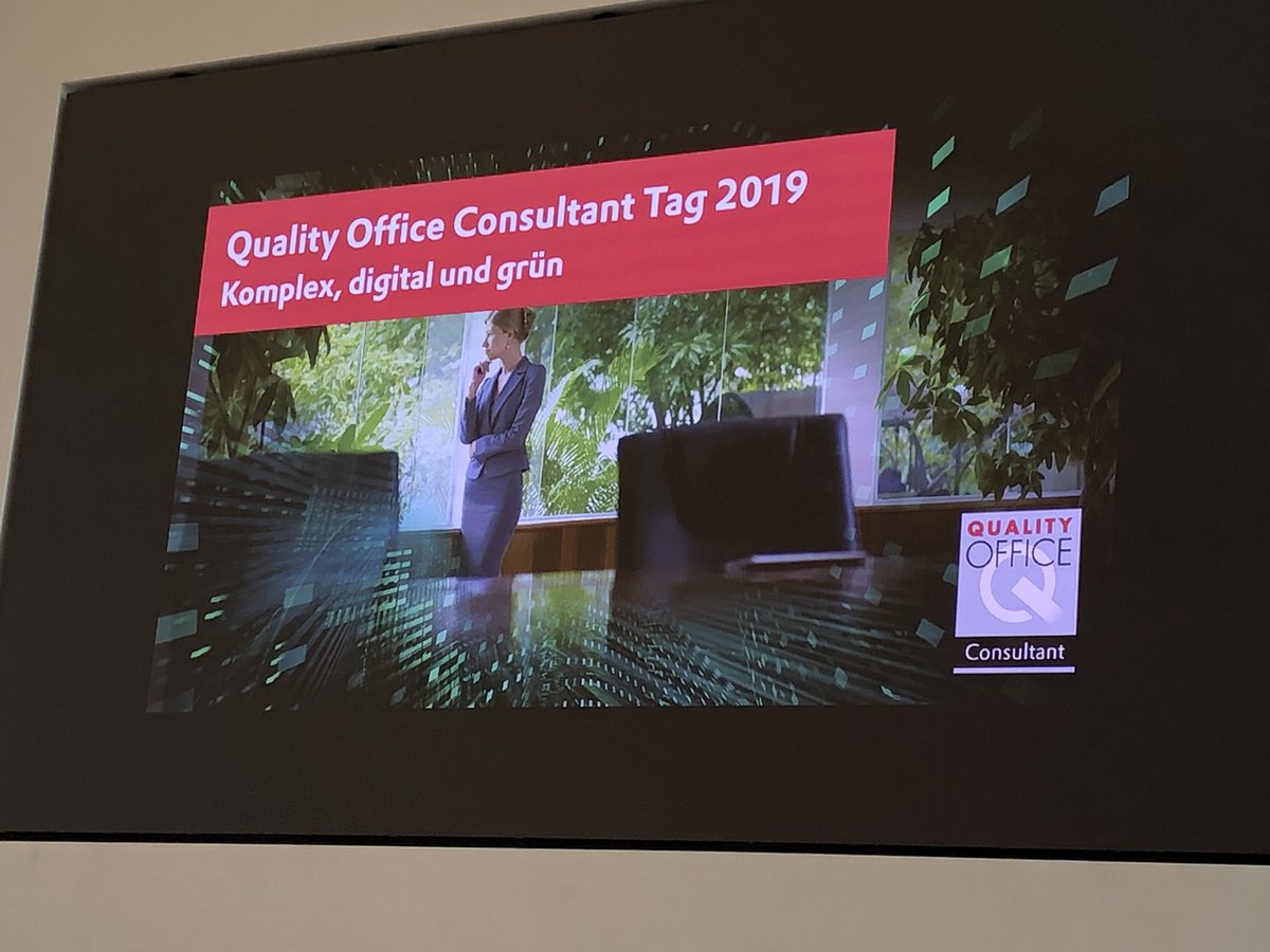 Heute hatte ich die Freude einen Vortrag über die Nutzung digitaler Tools in Unternehmen auf dem #Qualityofficeconsultantday halten zu dürfen. Vielen Dank dafür😊 Hat Spaß gemacht mit euch!! #HausDerArchitekten #QualityOfficeConsultants