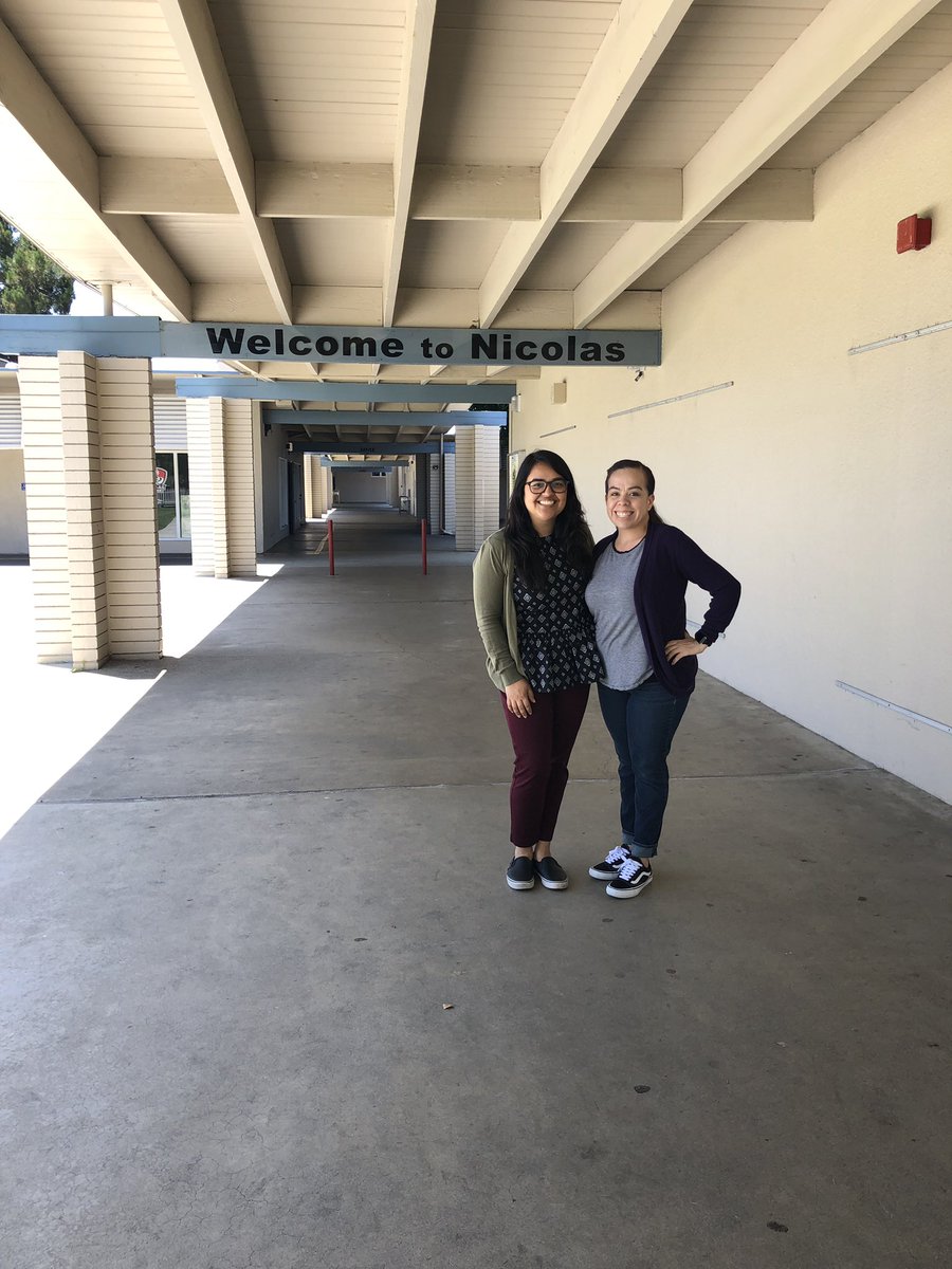 ms_rubalcava's tweet photo. Last day of EL Jumpstart! Enjoyed seeing our students create digital books and perform during reader’s theatre. We enjoyed our time at @NicolasKnights @Salazar_in_2nd #FSDLearns #ELJumpstart https://t.co/g9GNSwuKah