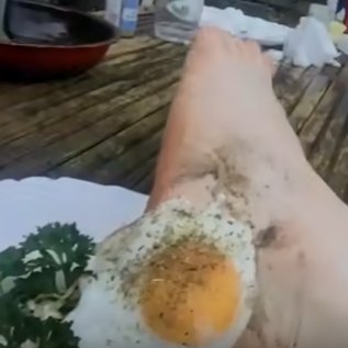 Size "algının gerçeği nasıl yendiğini" en iyi anlatan sosyal deneylerden birini anlatayım:

Var olmayan bir restoran nasıl Londra’nın en iyi restoranı oldu? [Flood]