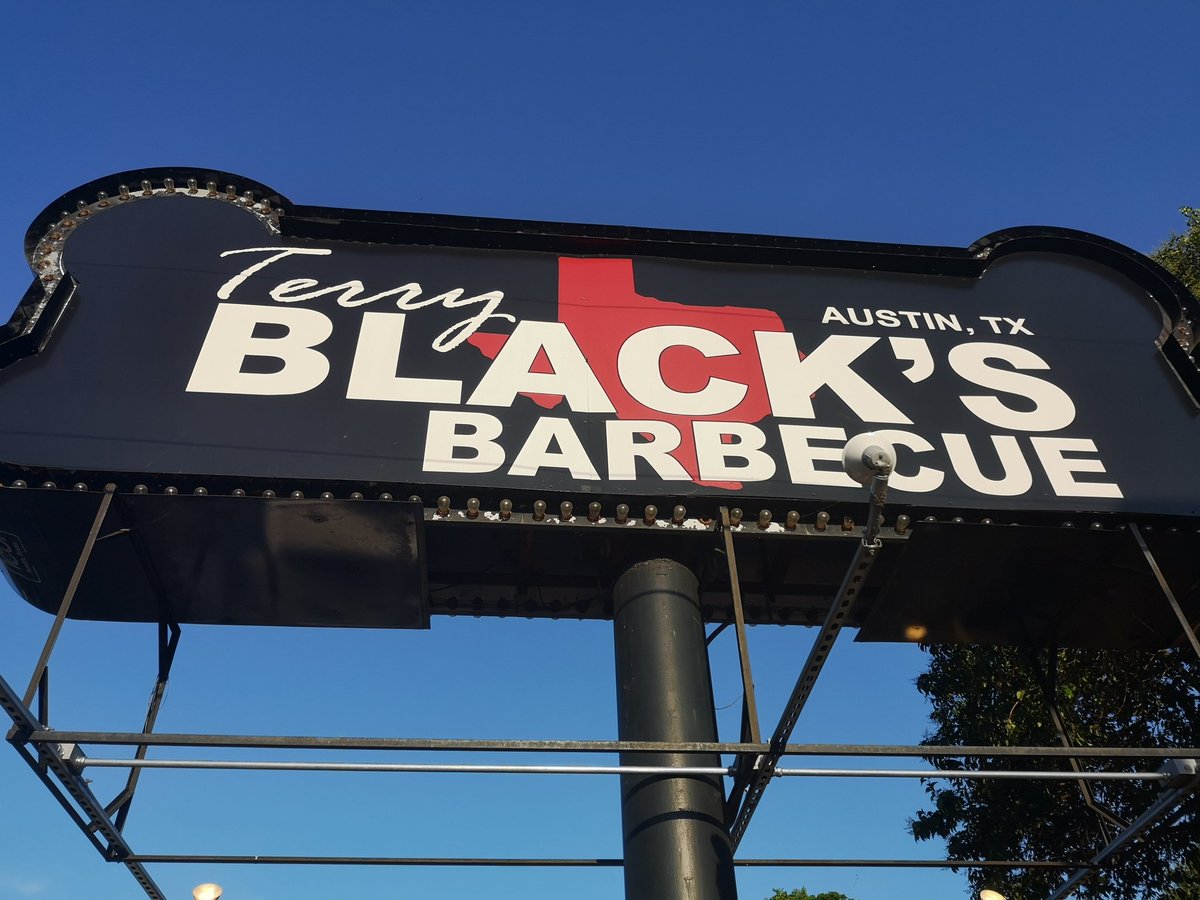Roper_33's tweet photo. Had an amazing week in Austin, TX last week at #PHATS #SPHEM. Always a great conference, met some great folks, saw some cool products, and ate way too much BBQ! Here are a few photos. https://t.co/4H4jcJ7M4B