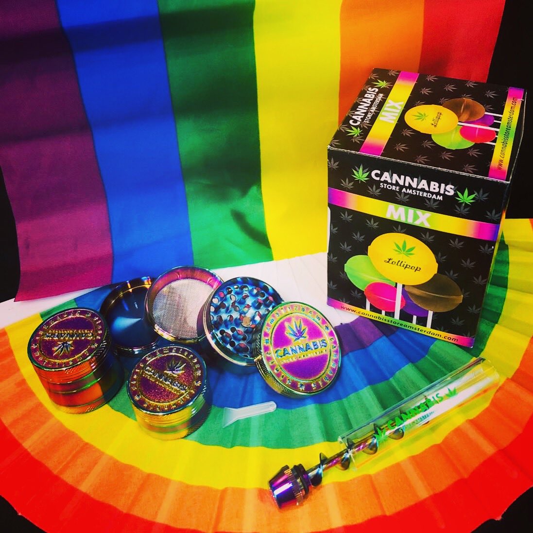 CannabisMontera's tweet photo. 🦄🏳️‍🌈¡Empezamos la Semana del Orgullo!🏳️‍🌈🦄

📣 10% de DESCUENTO en nuestros productos RAINBOW:

🌈 Blunt Infrared
🌈 Pipa Americana Rainbow
🌈 Grinder Rainbow 
🌈 Caja piruletas Mix

#descuentos #ofertas #can🌿 #pride #orgullolgtbi #madridorgullo #orgullo2019 #madrid #csamontera https://t.co/21CMDmR85N