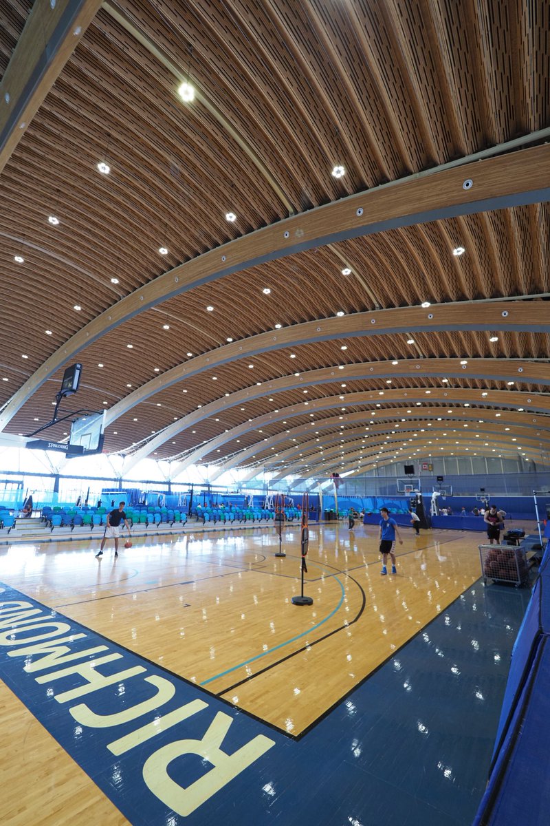 GoAwesomePlaces's tweet photo. The @RichmondOval is super impressive. It was the site of long track speed skating in 2010 but is now a full fledged athletics centre w/the country’s only Olympic museum, ROX. Tix gets you access to everything incl the climbing gym! @VisitRichmondBC #RichmondMoments #OvalROX https://t.co/DkfaCyZZG8