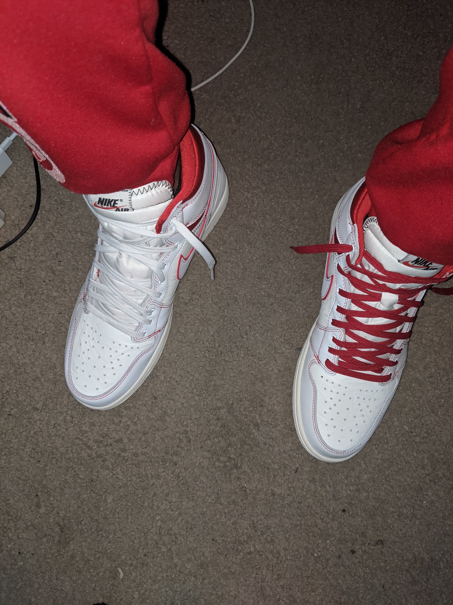 2 pic. Jordan 1 Retro High OG Phantom https://t.co/njH733csDY