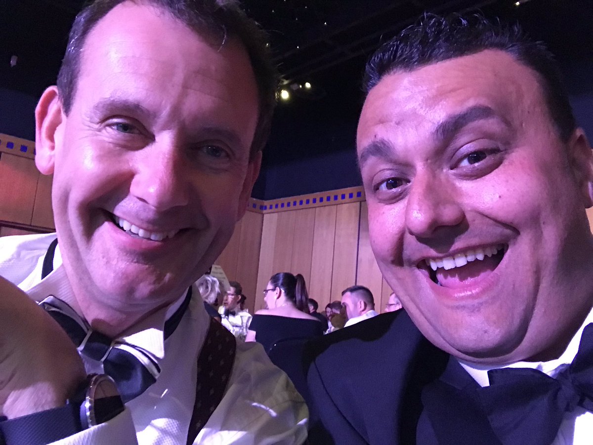 leejonali's tweet photo. Team @Connect_Health_   @LisaHRDConnect  @wilkesy49 looking forward to tonight’s awards @NEA_Awards ! #beeinspired #finance  #NEAA2019 https://t.co/v4FZVZyO13