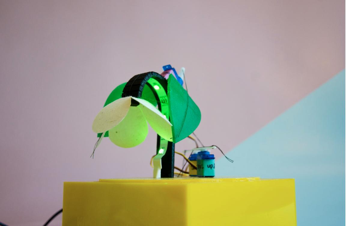 particle's tweet photo. Learn how @Penn's Danielle Chen is using #ParticlePowered #IoT to elevate her connected toys: https://t.co/yPmwWW6tZn
#upenn #pennipd #ipd529 π€ https://t.co/w8GkKgF3dL