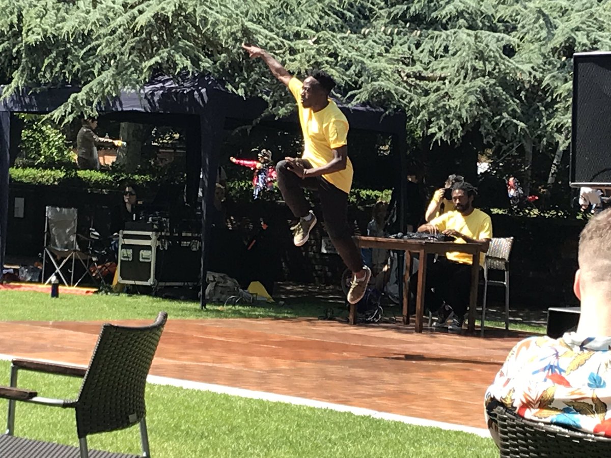 miriam_storey's tweet photo. A fabulous day 4 #MovingEltham, music, dance, singing, workshops and more at #PasseyPlace, the #TudorBarn and #ElthamLibrary ❤️

@LevantesDance @casketfiction @tudorbarneltham @greenwichlibs 
#dance #festivals #community #joinin https://t.co/TqJgxusfiW