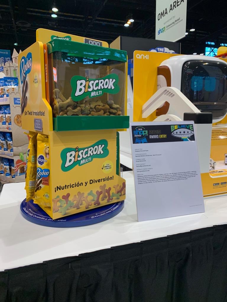 GrupoBasicos's tweet photo. #winner #oma #2019 #shop #mars #pedigree #dentastix #proud Ganamos nuestro premio  número 108 en Chicago, representando a nuestro país #Orgullo2019 nuestro pequeño gran competidor en una categoría difícil y con competidores increíbles @GrupoBasicos https://t.co/BHlz3oknPE