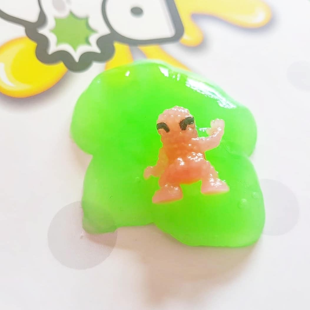 Mr_Kitney's tweet photo. #Ad
James is so hard to buy for! He's always sensory seeking &amp; loves things most would find disgusting.

James received #PopPops for his birthday &amp; loved them. The slightly "disgusting" idea of popping these #Slime filled "snot pops" from @PopPopsOfficial suited him perfectly! https://t.co/kkkfnh4K4u