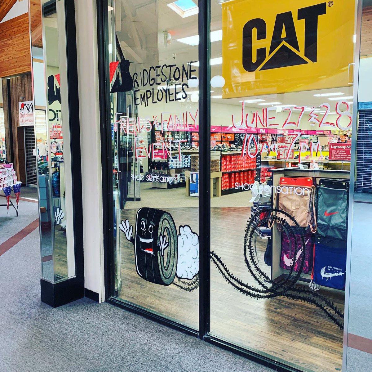 ThreeStarMall's tweet photo. @ShoeSensation is hosting a @Bridgestone Friends and Family event Thur/Fri Enter to win door prizes and a free pair or work boots PLUS get 20% off a single item! 

Don’t work for Bridgestone not a problem! Shoe Sensation customer appreciation starts Sat and Sun! *exclusions apply https://t.co/Fy2lDLv9LM