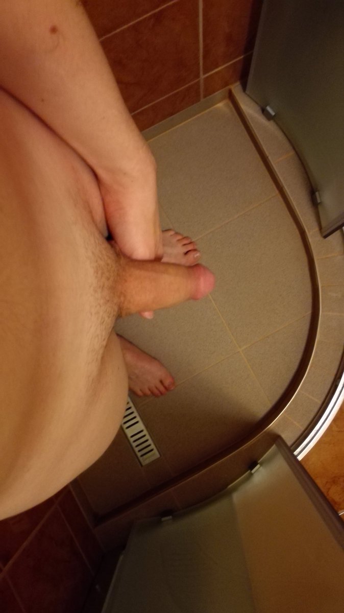 zzay93's tweet photo. Anyone coming to take a shower with me? 😜😜#firstdickpic https://t.co/88YXxIYGfs