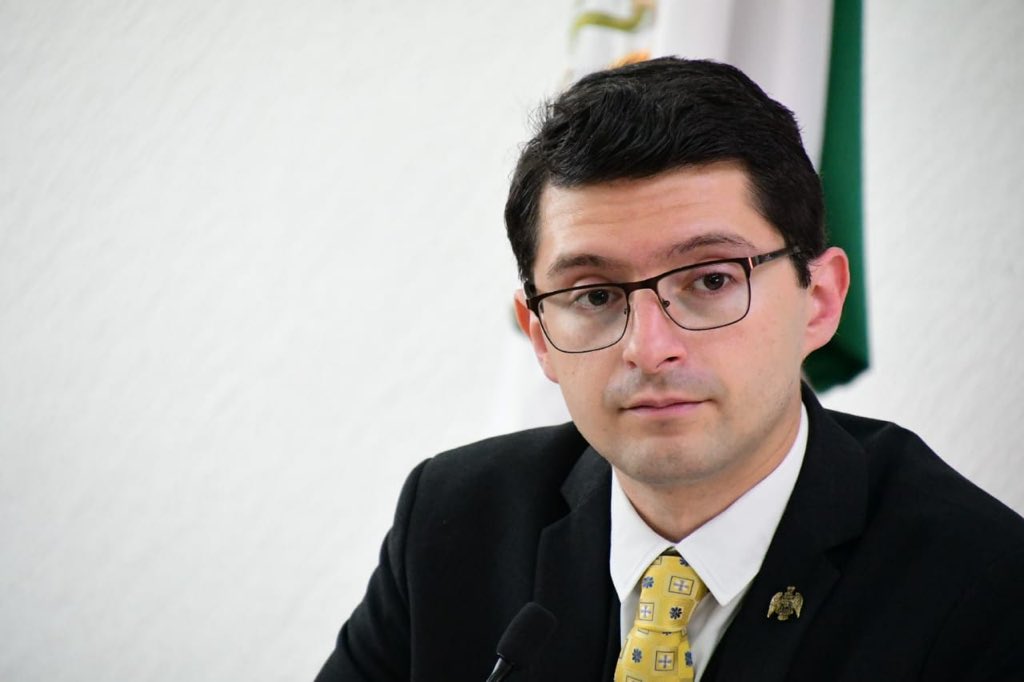 ople_Ver's tweet photo. #Ahora el Consejero Electoral Quintín Antar Dovarganes Escandón, preside la Sesión Extraordinaria de la Comisión Permanente de Prerrogativas y Partidos Políticos. https://t.co/Cd4vcp80Nc