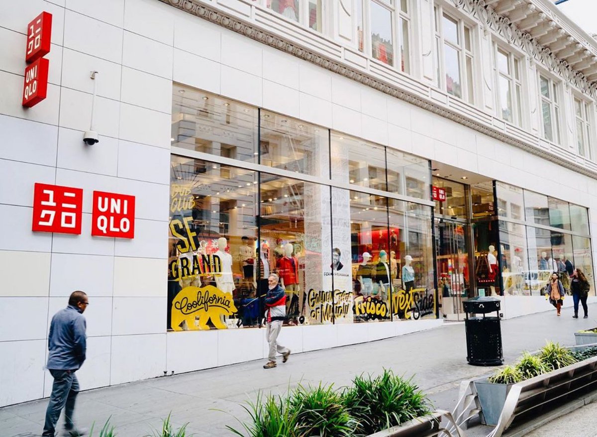 ArtAndMotionRep's tweet image. .@ErikMarinovich launched @UniqloUSA’s first Local Artist Program – a three-month exhibition and installation of work from celebrated artists in San Francisco.

More here: bit.ly/2XtnPpV
.
.
.
.
.
#erikmarinovich #uniqlo #uniqlosf #lettering #typography #artandmotion