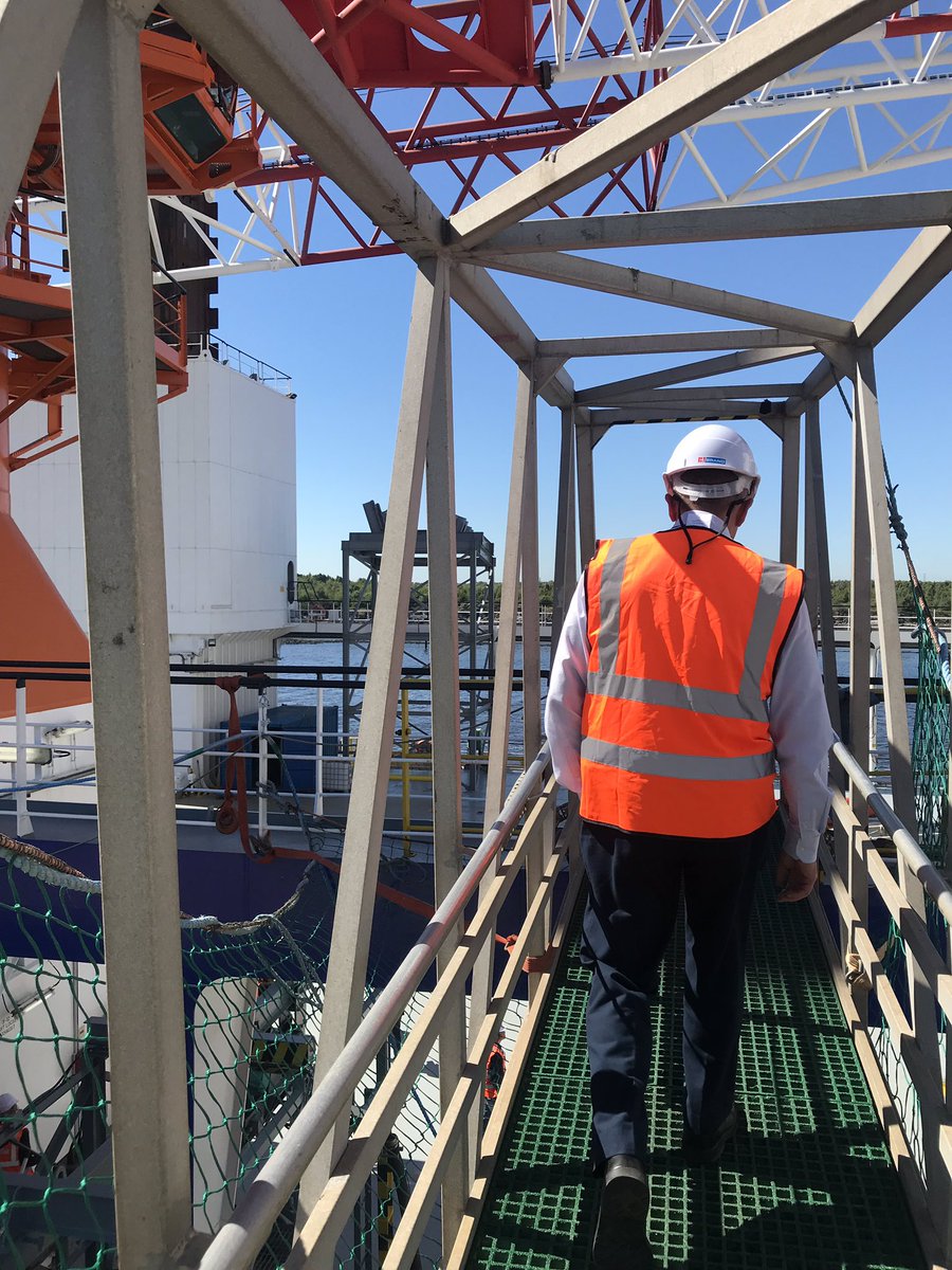 joannelengnof's tweet photo. @VanOordDMC MPI Offshore thank you so much for a fab visit, our international offshore wind delegation loved the experience of having a look around Resolution @NOFLimited @GWECGlobalWind @EnergiCoast #OffshoreWind #northeastengland https://t.co/xNWCYUOxGf