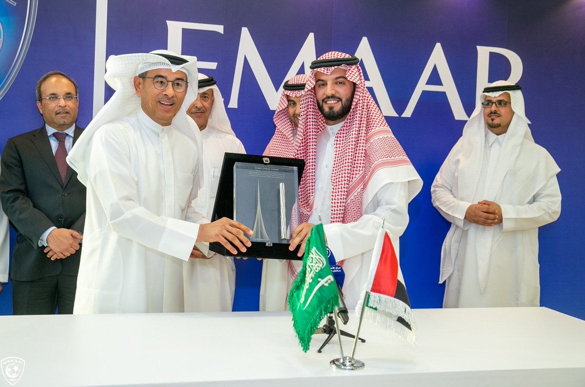 Alhilal_EN's tweet photo. 📸 #EmaarAlHilal 🤝
#AlHilal 💙 https://t.co/hWpVyeQfb1