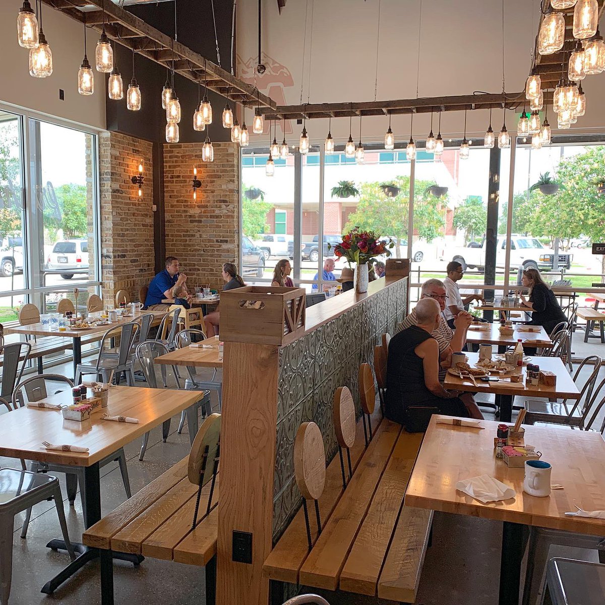 TexasBucketList's tweet photo. Breakfast at Stella Southern Cafe an incredible stop to experience Bryan College Station! #thetexasbucketlist #experiencebcs https://t.co/f9BmAm5Nq1