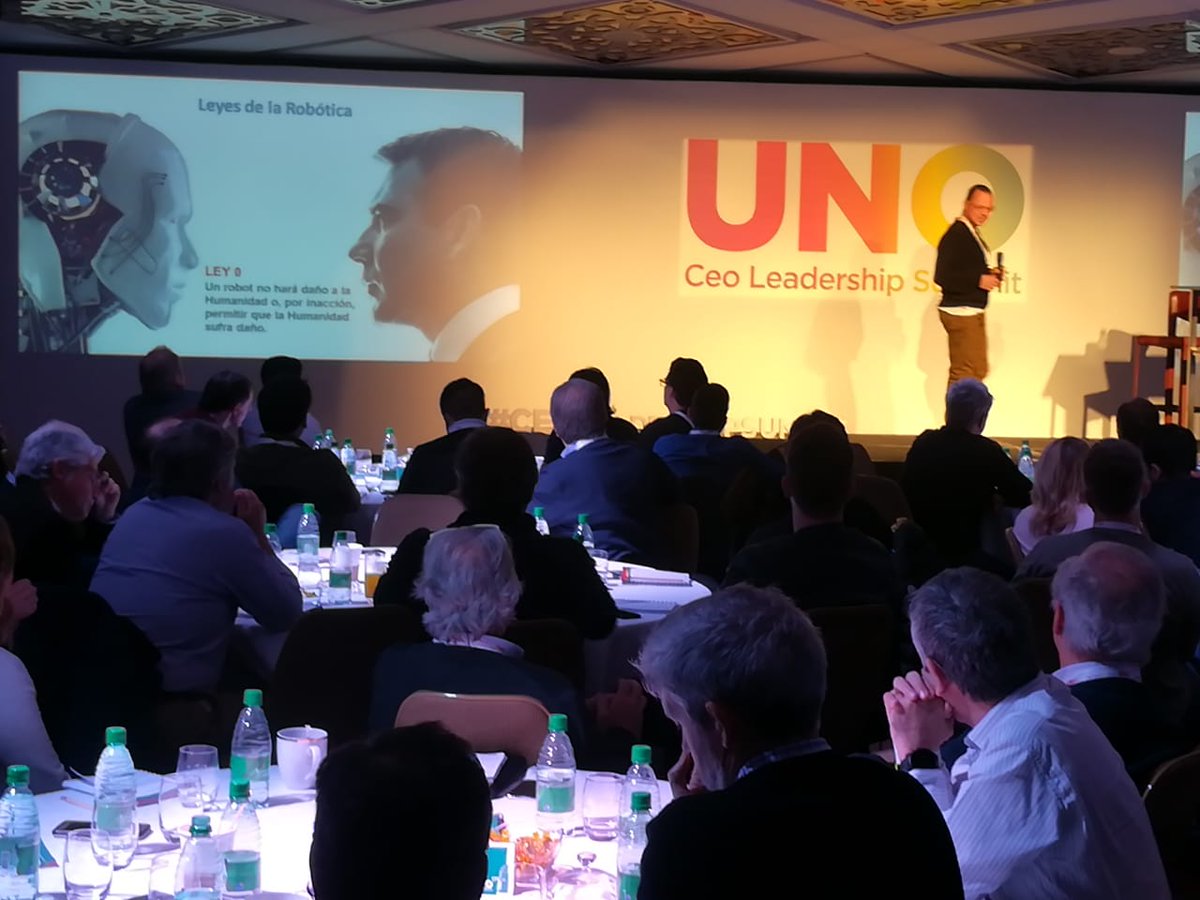 crozen1's tweet photo. Me encantó ser parte del #CEOLeadershipSummit UNO(100) #DesafianfoElStatuQuo exponiendo sobre Innovación, robotización e inteligencia artificial. Las máquinas pueden empoderar al ser humanonpara lograr cosas fantásticas.
@bdoargentina https://t.co/cismZ073ro