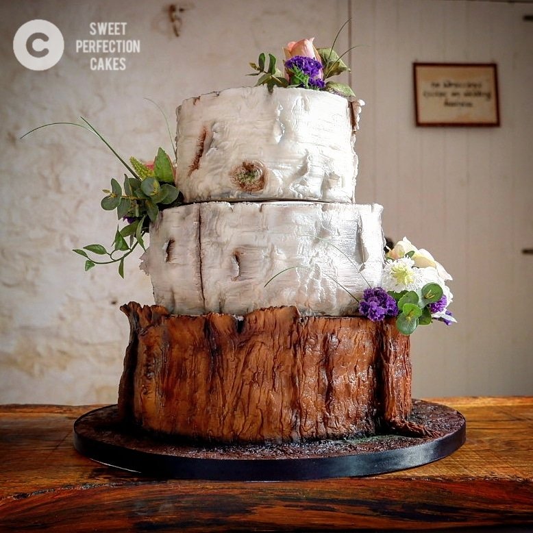 Lord Of The Rings Wedding Cake