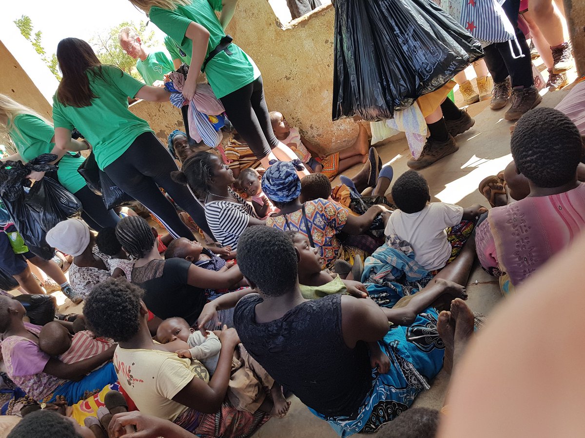 2019_sma's tweet photo. A massive thank you to everyone who gave donations to take to Malawi.  Hundreds of people are very happy today because of it.  🖤❤💚🏴󠁧󠁢󠁳󠁣󠁴󠁿🇲🇼 https://t.co/8XdmH5pnHR