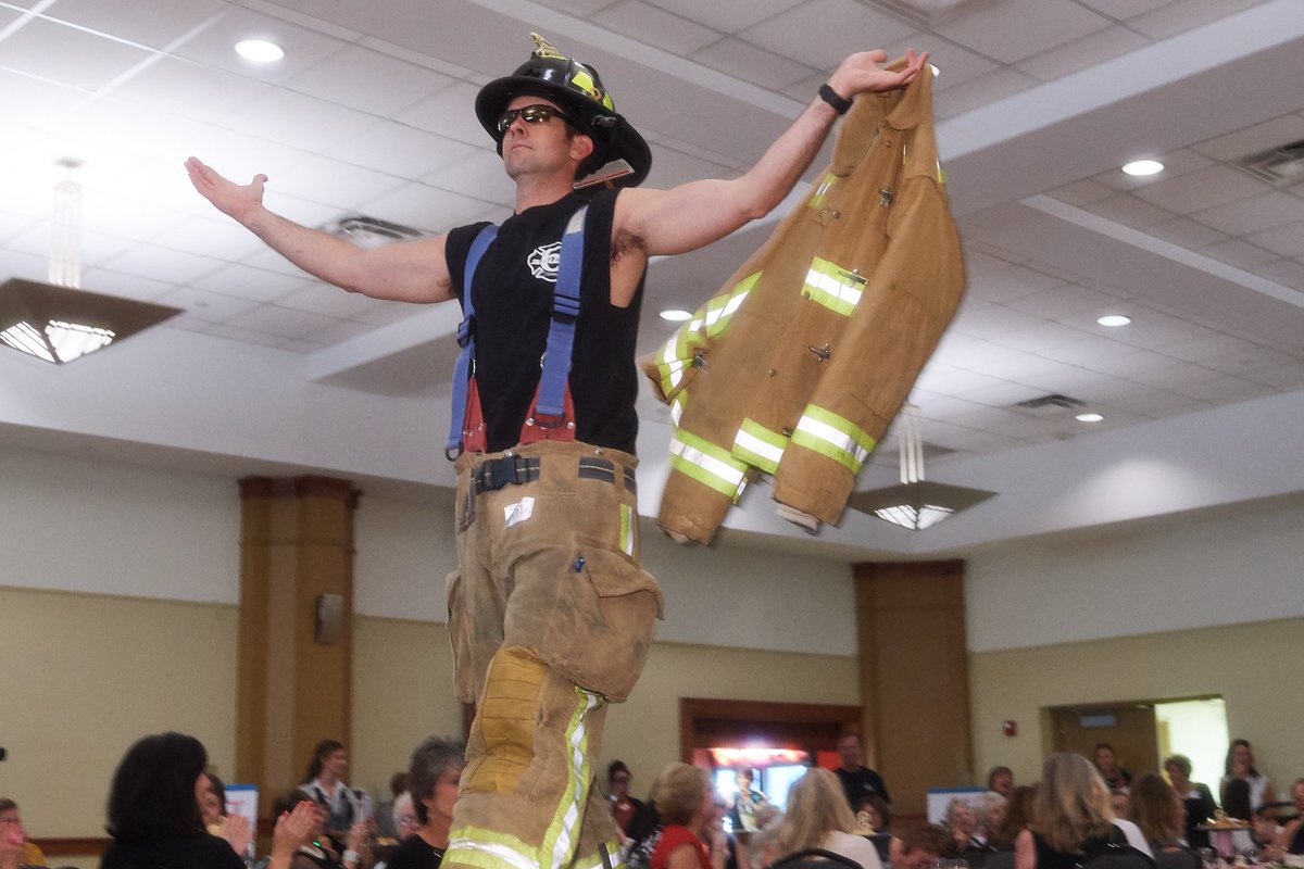 Raise the roof! It's getting hot in here!

@Wine Women &amp; Shoes Canton #wwscanton #firemensdinner #firefighters #charityevent