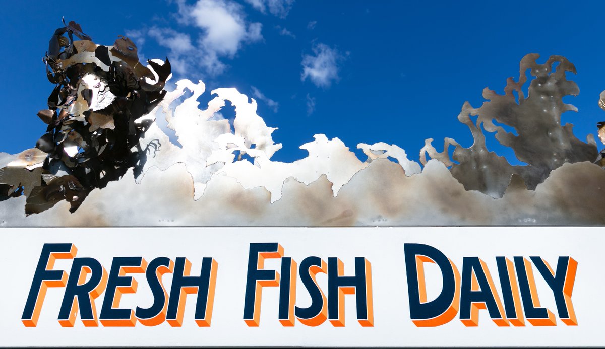 Hello Sunshine, nice to finally see you! Have you been aboard the new addition to London Shell Co? Their brand new barge, The Grand Duchess is now open on the canal! Head down for all day dining or a leisurely drink after work. See you there!
#paddingtoncentral #londonshellco