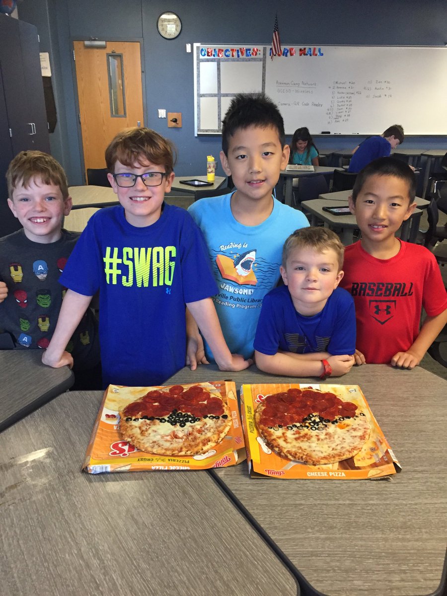 MrsDennisDayHES's tweet photo. Pokeball Pizza is a favorite of Pokémon trainers @ Camp Pokémon! ⁦@GCISD⁩ ⁦@SummerEnGCISD⁩ #HESsoars https://t.co/D7ynrrInBs