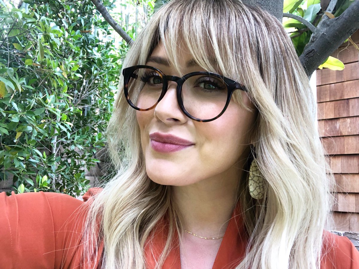 Oh hey, summer! @GlassesUSA #MusexHilaryDuff

👓 – EVA

bit.ly/MusexHilaryDuf…