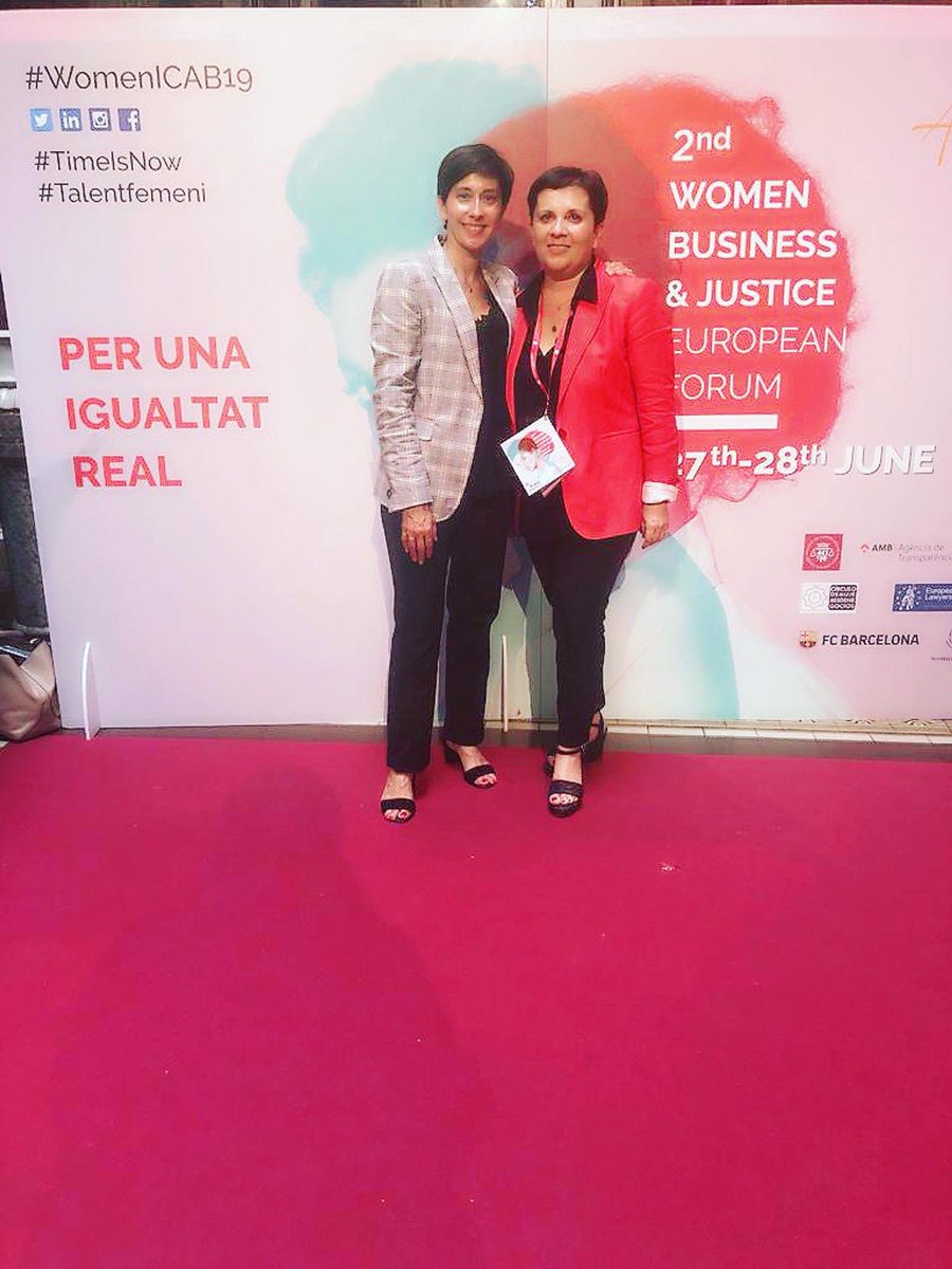 CarmenVarelaAlv's tweet photo. Mi profesión me ha dado muchas cosas buenas pero una de las mejores es @crisdiazmalnero, la presidenta de la #candidatura a la Sección de Familia del @comunicacioicab #WomenICAB2019 #talentfemeni #TimelsNow #candidatura https://t.co/wgdmVrDD9X