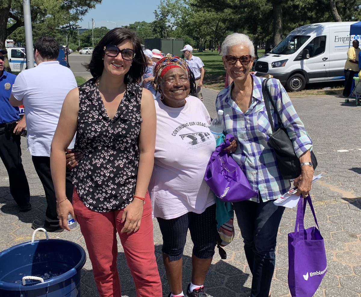 NMalliotakis's tweet photo. Having a great time with my constituents at our Annual #BoardwalkBash Health Fair. Thanks to @NorthwellHealth #StatenIsland University Hospital for co-hosting once again! https://t.co/0pAsN4HEaP