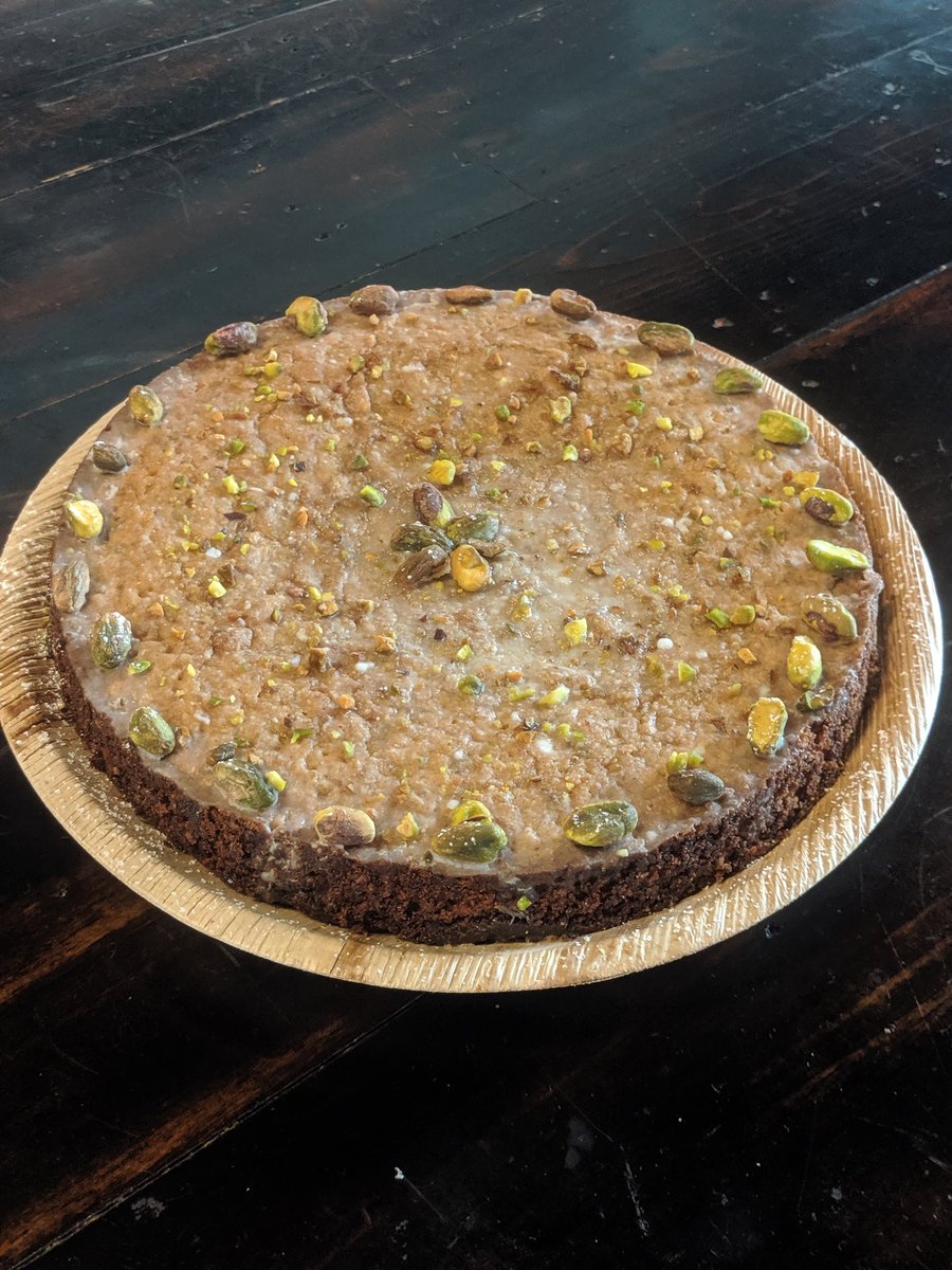 Another reminder that we are alongside so many awesome community impacting organizations here <a href="/forthecity/">For The City</a> center.

Today our friends <a href="/PelotonU/">PelotonU</a> brought our #coworking members a home made lemon cake!

😋🤗