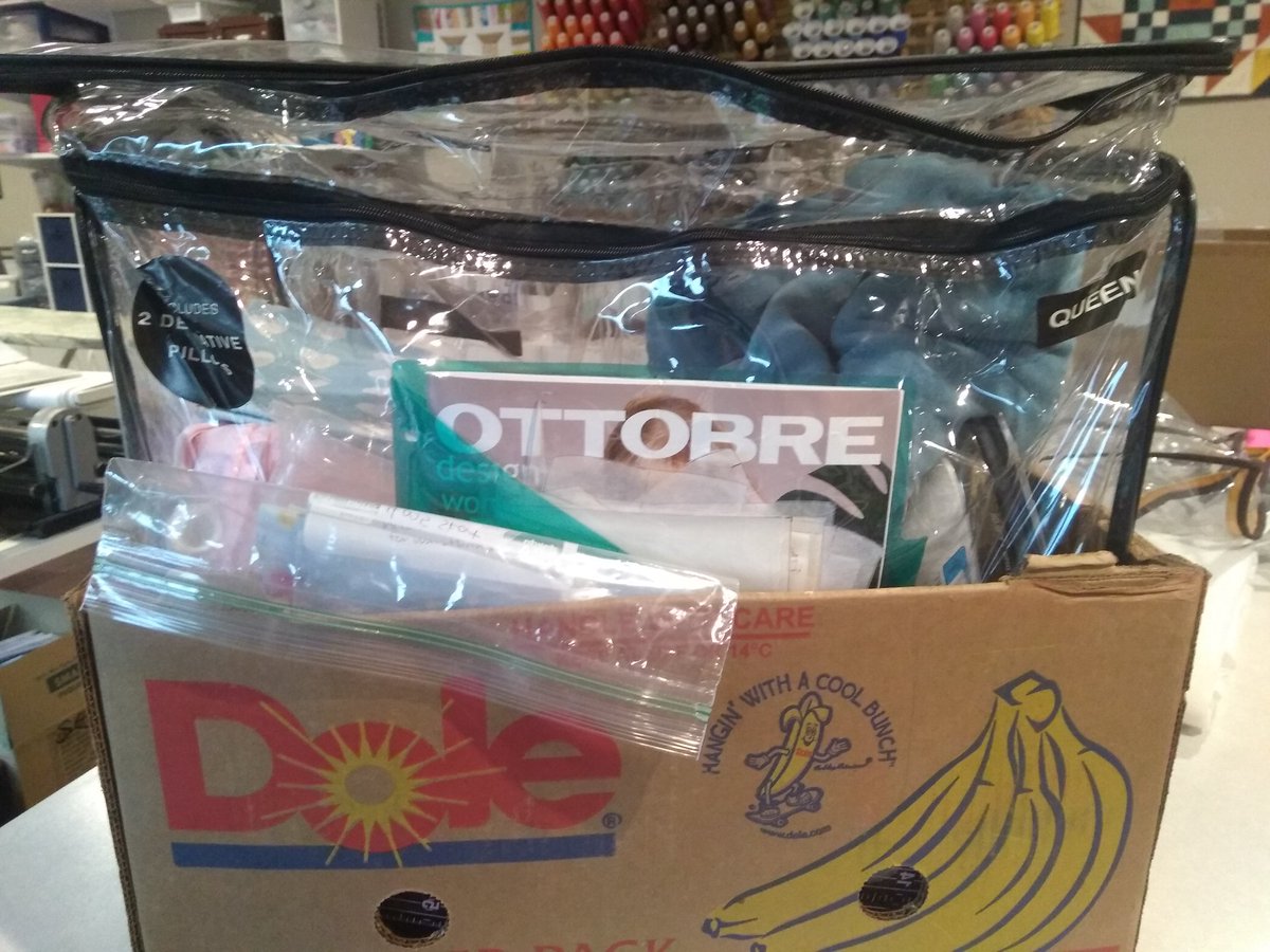 SewingMamas's tweet photo. Packing things for this weekend's retreat and it's raining. Good time to use this stockpiled bedding packaging! One serger and various other sewing needs safe from rain! Costco banana box for stability and handles, too! #sewinghacks #costcobananabox #sewingretreat #sewing https://t.co/csSRMAI9Bb
