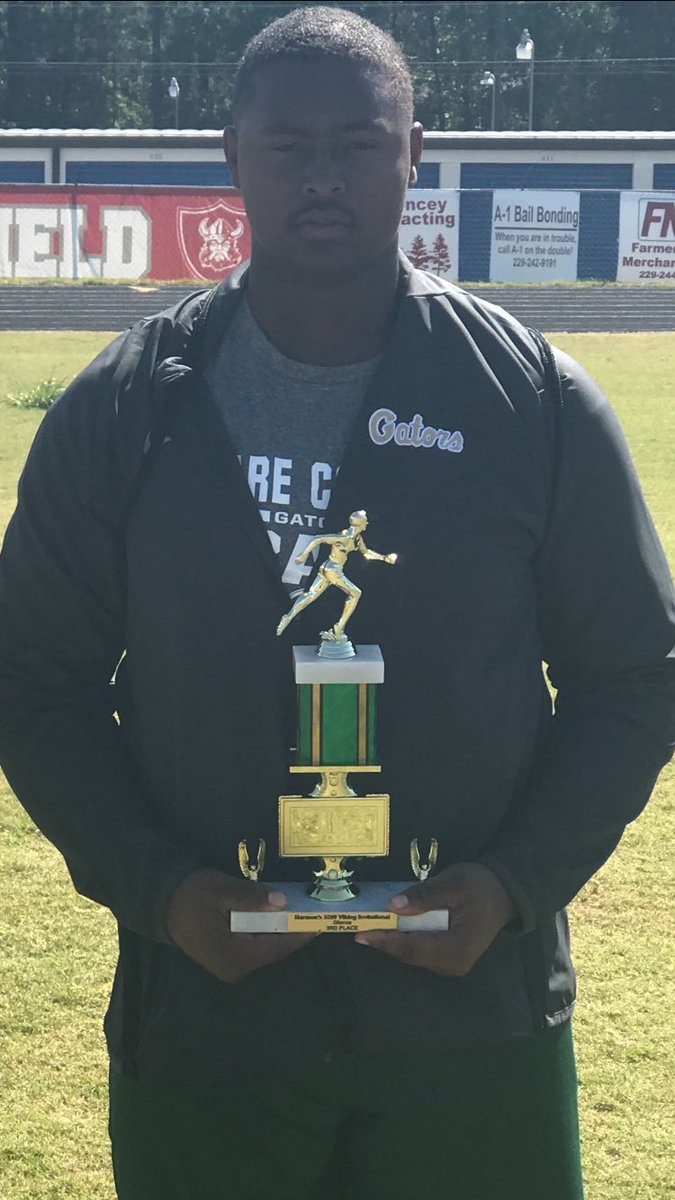 Donovan Stephens from Waycross, GA looks to continue his dominance in the throwing disciplines this spring for us. We are excited to add him to our talented group of throwers!