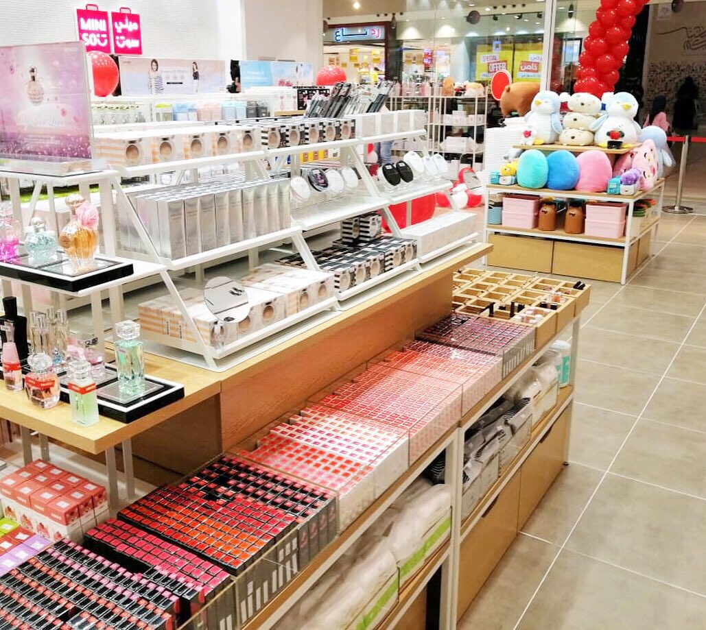 Miniso Saudi Arabia Op Twitter صور من افتتاح معرض عزيز مول بوابه 3 الدور الثاني بجوار بسكوتي نتشرف بحضوركم