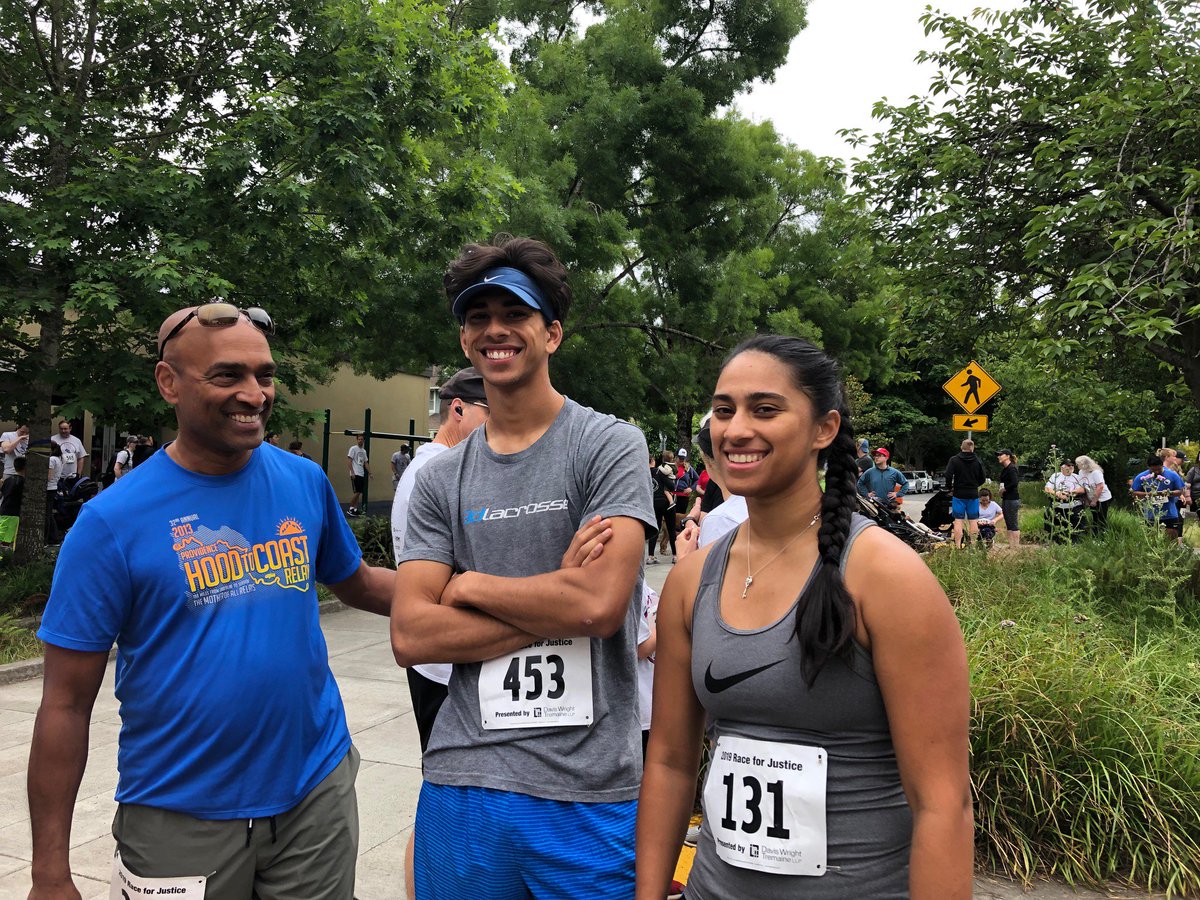SatherByerly's tweet photo. @kbalasubramani and members of the SBH team supporting @StAndrewLegal at the 17th Annual #RaceForJustice https://t.co/2OQlhgn6vL