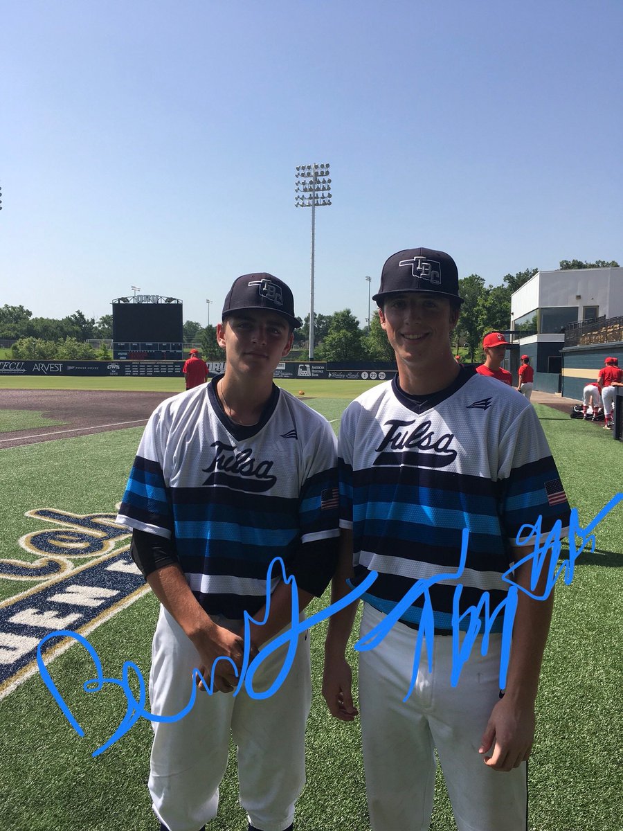 FiveTool's tweet photo. @FiveToolMidwest F: @TulsaBsblClub 5, Elite Combat 3
PoG: @treyhubner_15 3-4, RBI
Notable: Ben Gross CG, 6K, 5H, 2R https://t.co/DVwUlTPS4r