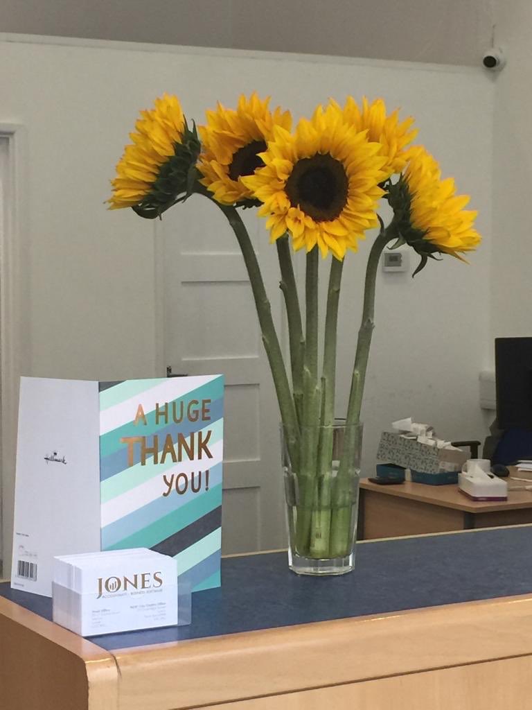 It’s always lovely to feel appreciated by our clients 🌻 
Thank you Valentina for our gorgeous flowers 🌻