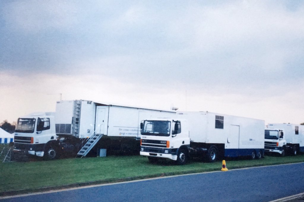 stevechalles's tweet photo. Archive OB Pics - 1: BBC Outside Broadcasts at Blackheath for the start of the London Marathon in late 1990’s - DMCCR and support vehicles in BBC Resources livery #BBCOB https://t.co/ccWK5d6J5S
