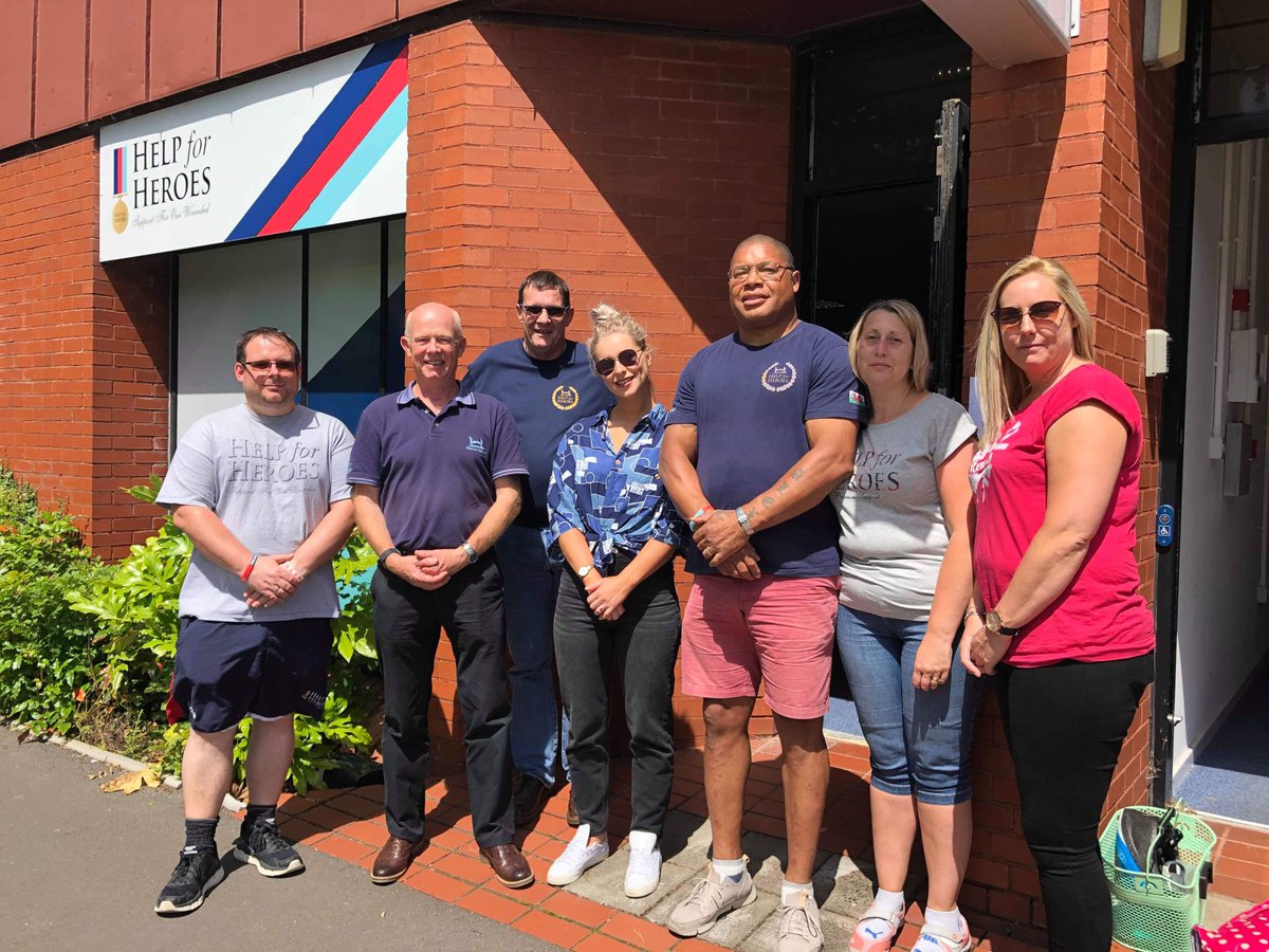 H4HTinHut's tweet photo. Our Welsh Volunteers have been out supporting the #BakeforHeroes event at @H4HWales hub today - Have you got your bake on yet? @HelpforHeroes #ProudtoSupport https://t.co/rg11idOyGA