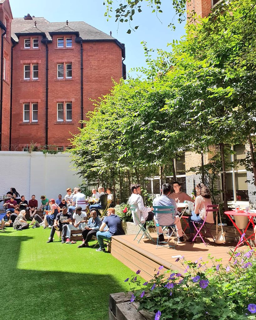 ImMedCafe's tweet photo. What a great day...our first bbq of 2019 went off with a bang! Great work team!
🤜💥🤛 
We hope you enjoyed it  @immediatemediaco  😊🍔🍺🥳🎤🎶
.
.
@BaxterStorey
@kellycuschieri
#ThirstyThursdays #LunchGoals #LunchAtWork #Barbecue #SummerVibes https://t.co/BUHyCI282y