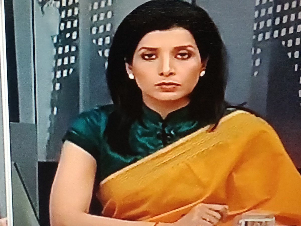 JyotikaSNaik's tweet photo. @RajputAditi classy and stylish look  💛💛😍 #sareelook #sareelove #sareesplendour #sareepassion #sareesonair #sareeatwork #3rdSareeinJune #sareeanchor #sareefashion #sareeinspiration #sareepact @ndtvindia https://t.co/GW4bZSPQAL