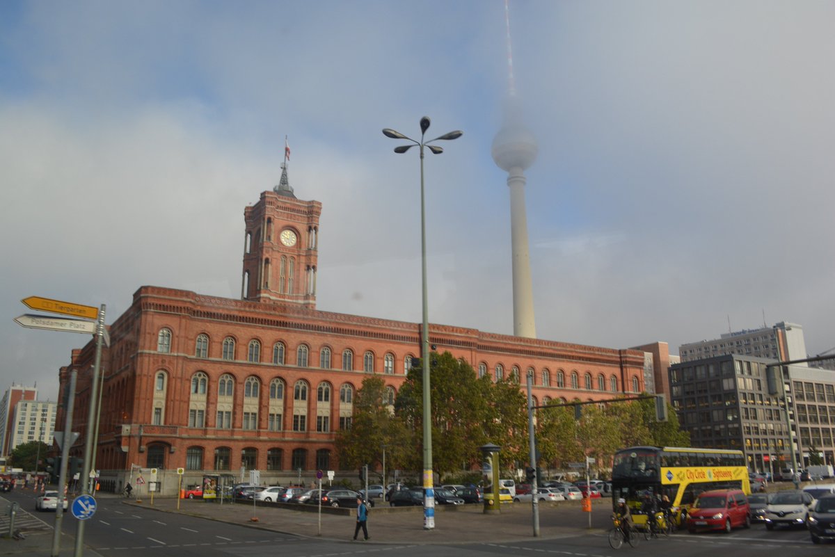 viveajantes's tweet photo. ...even when the sky is not so blue... #Berlin #europe #europa #europetrip #trip #travelpic #travel #turista #turismo #viajar #viveajantes #viagens #viagem #blogdeturismo #euro #tourism #traveler #tourist #viajante #eurotrip #bloggers #BlogTour #rbbv #Germany https://t.co/zBjQCEZ5Ow