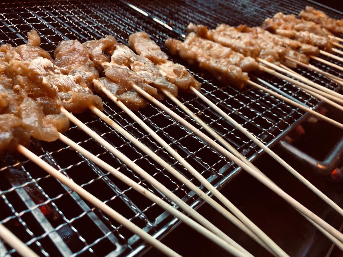 klutzified's tweet photo. #Klutzbbqdayout 

Sunday, an evening till late with Klutz and familia. 

#Klutz #SingaporeBands #Barbeque #NewHome #SangkarMimpi https://t.co/NjryGiNvt9