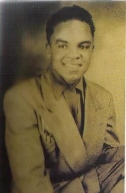 latoyajackson's tweet photo. One year has gone by so rapidly. 
It’s definitely a sad time of the year.
You were the Patriarch of the family! We will continue to miss you. 
May you continue to rest in peace.
#RIPJosephJackson 
#June27th #father #family #Live #Life #Love #Fun #Smile #latoyajackson #Grateful https://t.co/njVdEYZNI6