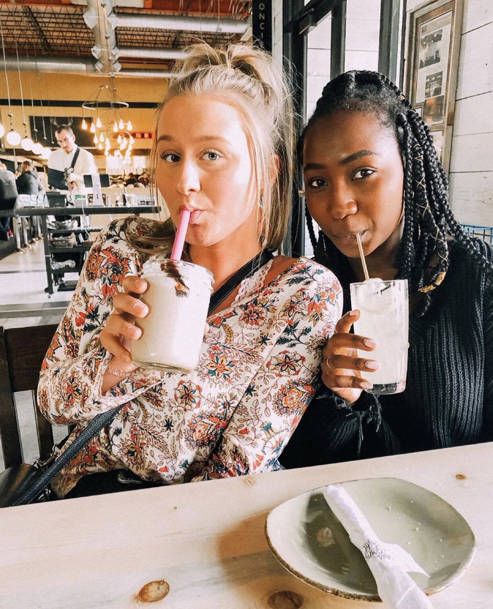 USDAlphaPhi's tweet photo. Follow @ usdalphaphi on Instagram for a link to our website &amp; to see what we’ve been up to this summer! 💫 https://t.co/Fw4Wvkhi08