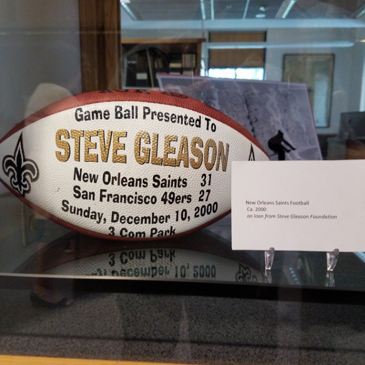 wsulorena's tweet image. Touring the downtown @SpokaneLibrary and this is in the display case of the Northwest Room
#SteveGleason #WSU