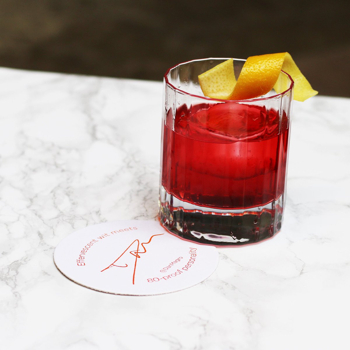 Okay, I'll play along with #negroniweek, this is one of my faves "Nigel Thornberry Negroni" 🥃 Persimmon Liqueur <a href="/ApologueLiqueur/">Vera the Fox</a> // Goji Berry Liqueur <a href="/FAIRdrinks/">FAIR ®</a> // Campari <a href="/CampariUSA/">Campari USA</a> // Lemon Twist
🥃